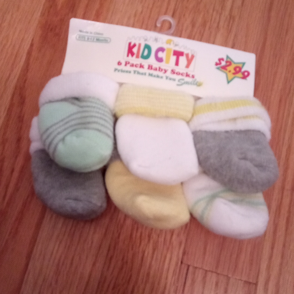 Infant socks - Picture 1 of 3